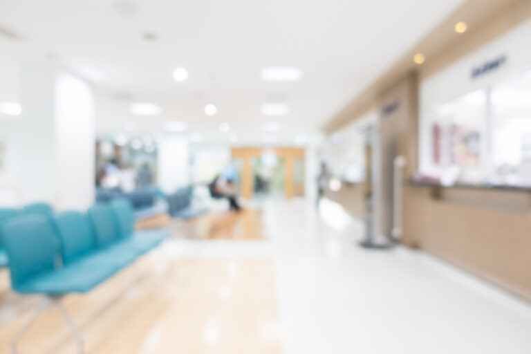 eficiência em ambientes clínicos e hospitalares
